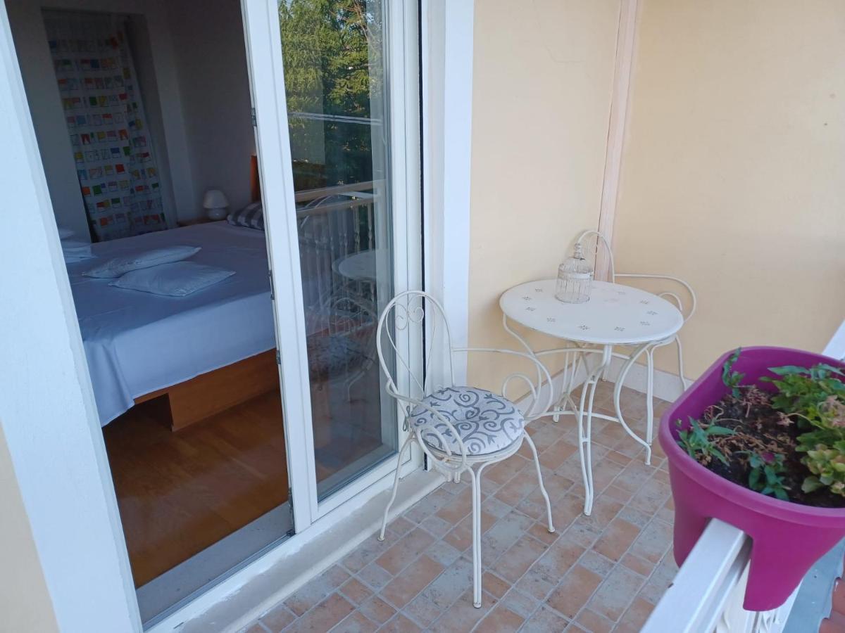 Lara Apartment Solin Værelse billede