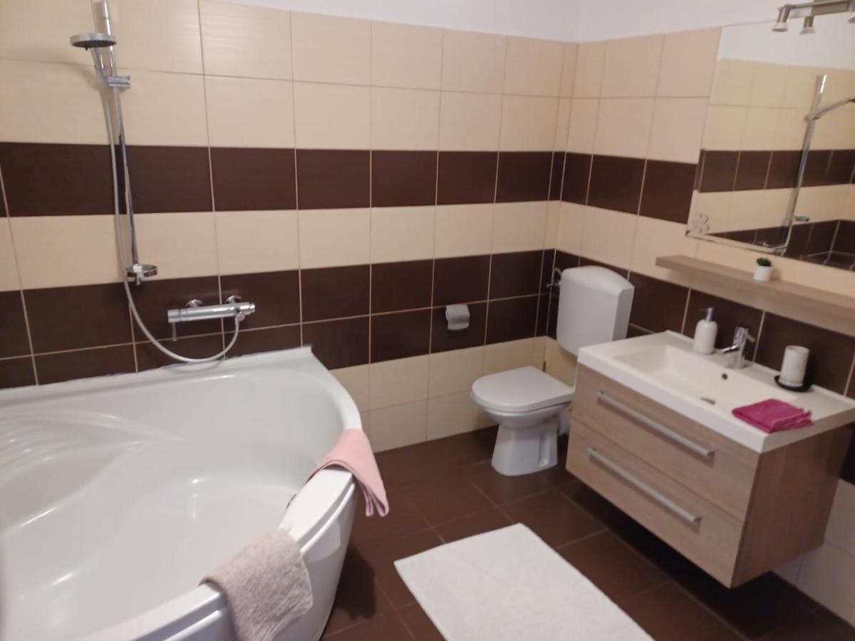 Lara Apartment Solin Værelse billede