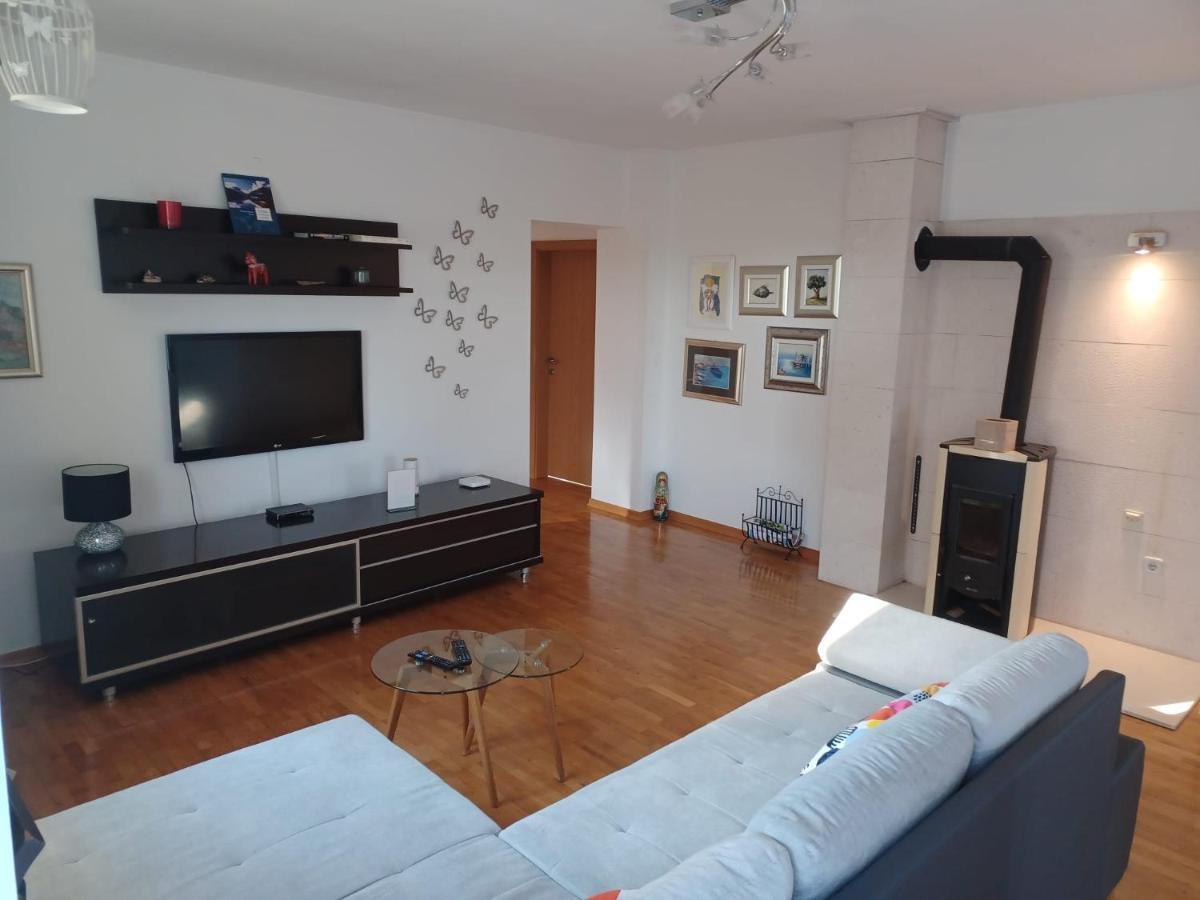 Lara Apartment Solin Eksteriør billede