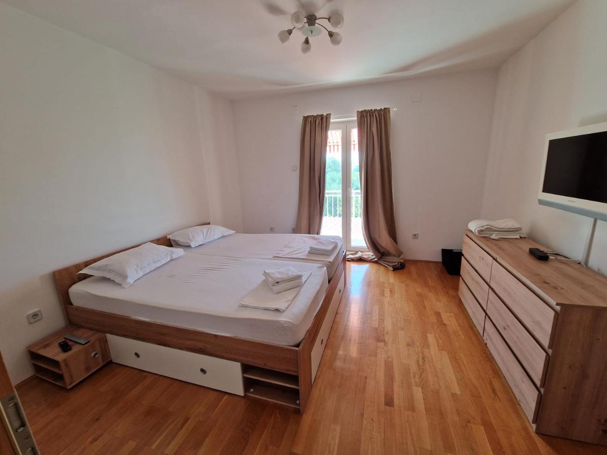 Lara Apartment Solin Eksteriør billede